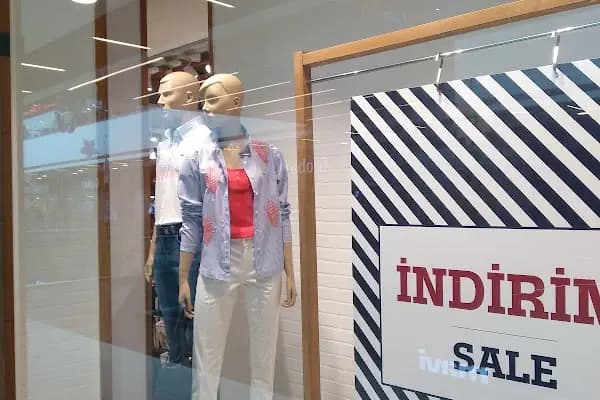 U.S. Polo Assn. Outlet - Giyim mağazası - Konya Akşehir