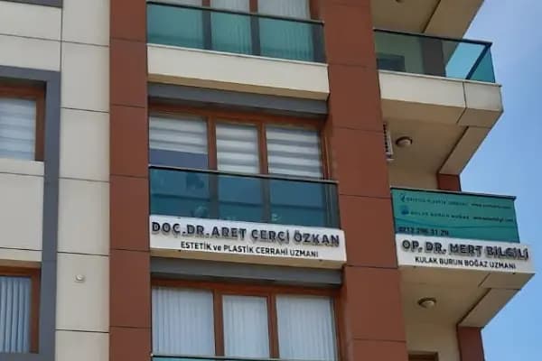Doç. Dr. Aret Çerçi Özkan - Estetik Cerrah - İstanbul Bakırköy