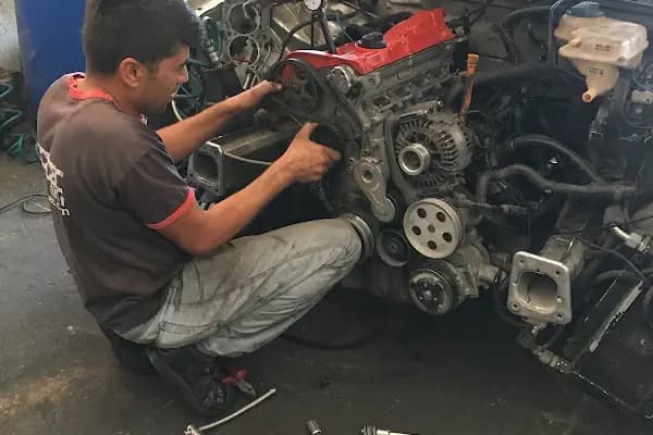 TURAÇ OTO TAMİR BAKIM SERVİSİ - Oto Tamir Atölyesi - Antalya Aksu