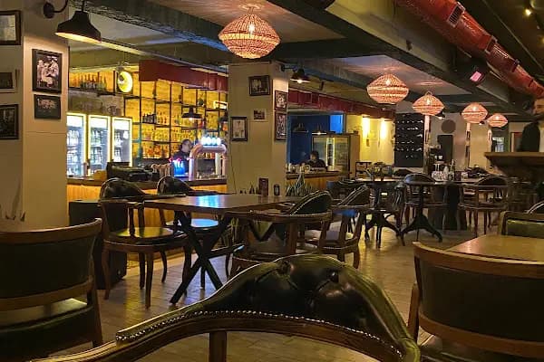J.No24 Art Pub - Pub - İzmir Buca