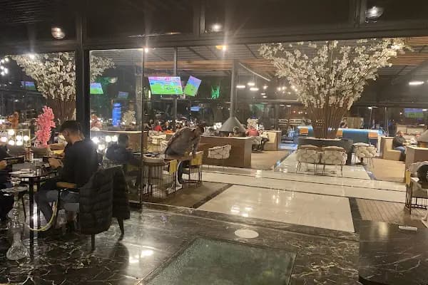 Me and You İnciraltı - Kafe - İzmir Balçova