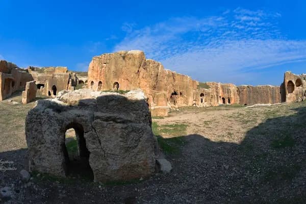 Dara Büyük Galeri Mezarlık Alanı - Tarihi Yer - Mardin Yeşilli