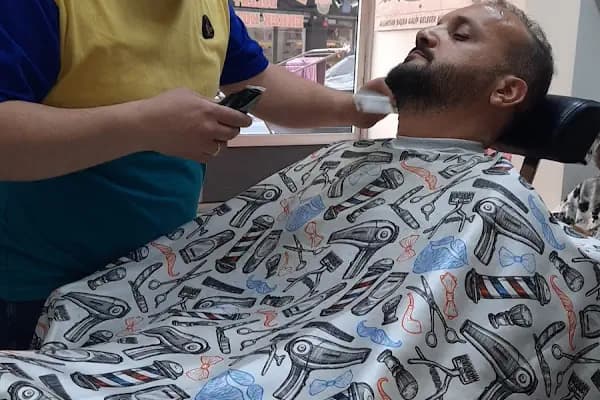 Hair Show Bülent Erkek Kuaförü - Berber Dükkanı - İstanbul Avcılar