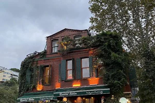 Kuzguncuk Evleri - Turistik Yer - İstanbul Arnavutköy