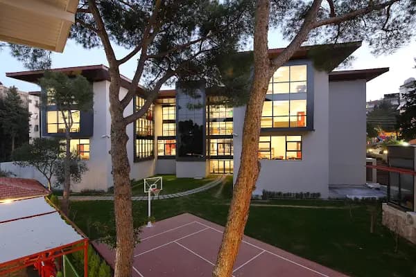 Uluslararası Kültür Eğitim ve Bilim Okulları - Okul - İzmir Karabağlar