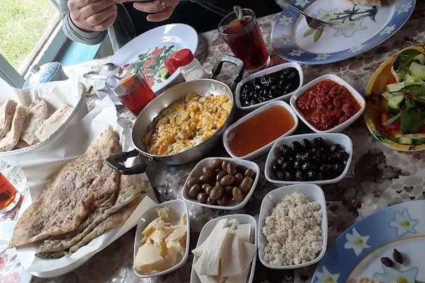Harman Yeri Karadeniz Kahvaltı Salonu - Restoran - İzmir Buca
