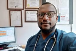 Uzm. Dr. Muhammed B. Jaiteh, İç Hastalıkları Uzmanı