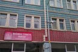 Uğur Birahanesi