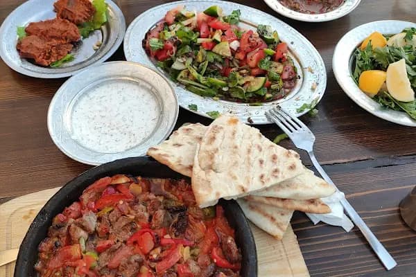 Antepli Mehmet Usta - Restoran - Konya Meram