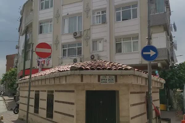 Uyku Dede Türbesi - Mezarlık - İstanbul Adalar