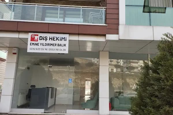 Diş Hekimi Emine YILDIRIMER BALIK - Diş Kliniği - İzmir Aliağa