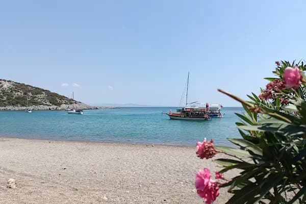 Yağcılar Plajı - Halk Plajı - İzmir Çeşme