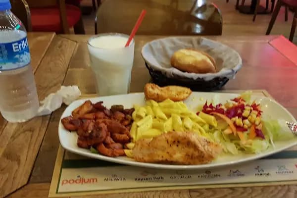 Popeyes - Tavuk restoranı - Şanlıurfa Ceylanpınar
