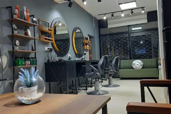 ÇINAR ERKEK KUAFÖRÜ - Kuaför - İstanbul Bağcılar