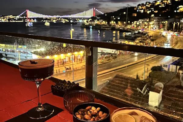 Alexandra Cocktail Bar - Kokteyl bar - İstanbul Beşiktaş