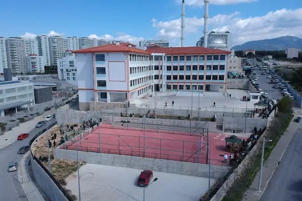 Buca Zeynep - Hasan Erçelebi Anadolu Lisesi - Okul - İzmir Balçova