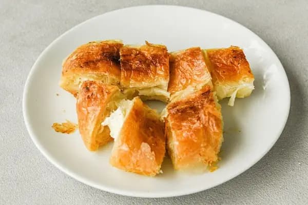 Aliağa Levent Börek - Fırın - İzmir Aliağa
