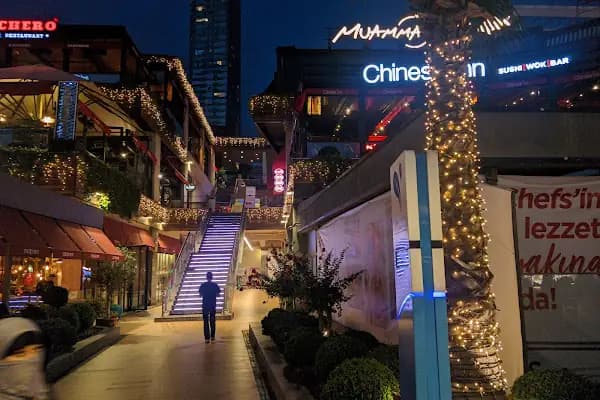 Penguen Kitabevi Watergarden AVM - Kitapçı - İstanbul Ataşehir