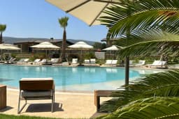 BlueMoon Hotel &amp; Resort