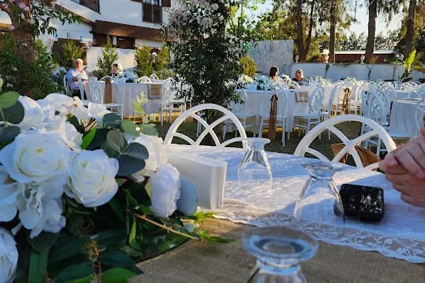 Beyaz ev düğün davet - Düğün Hizmeti - İzmir Güzelbahçe