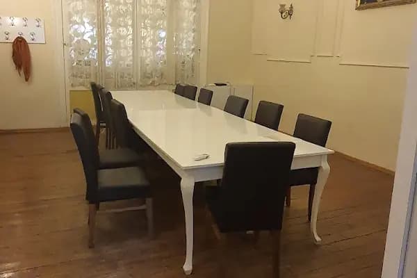 Bornova Amerikan Kültür Yabancı Dil Kursu - Yabancı Diller Okulu - İzmir Bornova