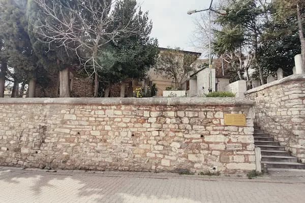 Baba Haydar Semerkandi Türbesi - Mezarlık - İstanbul Fatih