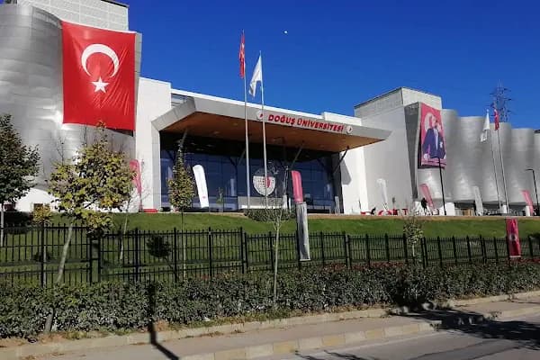 Doğuş Üniversitesi - Üniversite - İstanbul Ataşehir