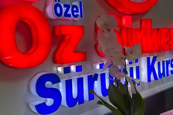 Öz Sirkeci Sürücü Kursu - Sürücü Kursu - İstanbul Bağcılar