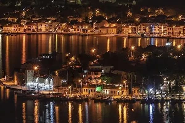 Huri&Nuri Hotel - Otel - İzmir Foça