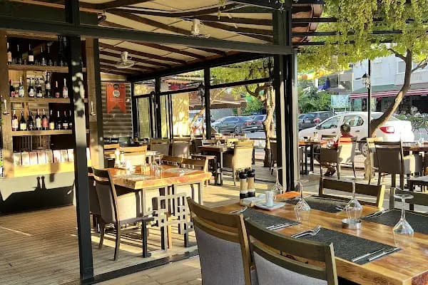 Emerald Garden Restaurant - Restoran - Antalya Aksu