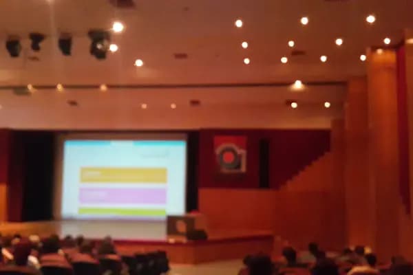 Dokuz Eylül Üniversitesi Mühendislik Fakültesi Konferans Salonu - Konferans Merkezi - İzmir Bornova