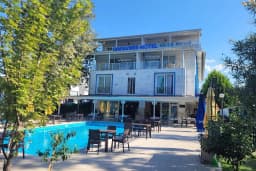 Limnades Hotel