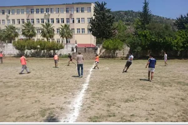 Gazi Mesleki ve Teknik Anadolu Lisesi - Okul - Mersin Anamur