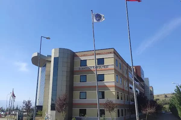 Kocaeli Üniversitesi İlahiyat Fakültesi - Üniversite - Kocaeli Derince