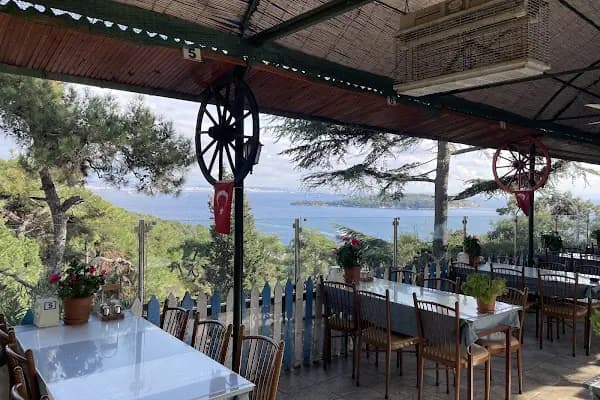Tiara's Restaurant - Restoran - İstanbul Adalar