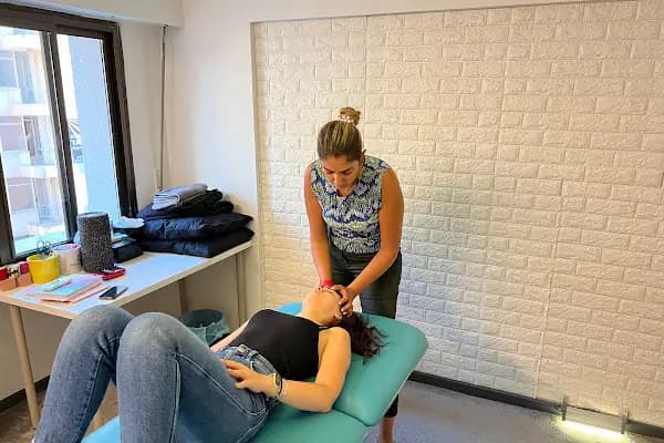 E-Life Fizyoterapi Sağlıklı Yaşam, Sporcu Sağlığı ve Rehabilitasyon Bostanlı - Fizik Tedavi Kliniği - İzmir Aliağa