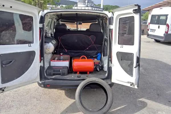 Ataşehir Lastik Yol Yardım - Oto Tamir Atölyesi - İstanbul Esenyurt