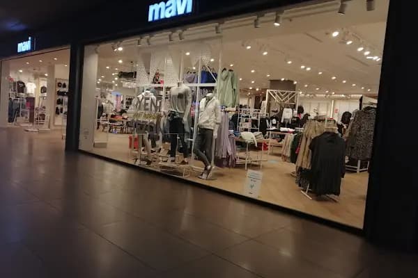 Mavi - Pelicanmall - Giyim mağazası - İstanbul Arnavutköy