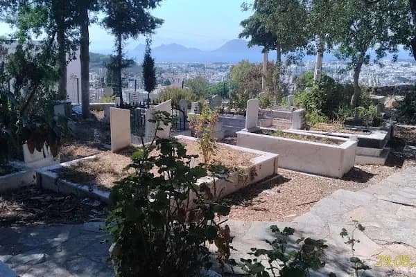 Karabağ Mezarlığı Yukarı - Park - Muğla Bodrum