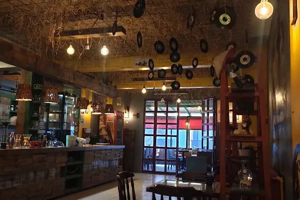 AntikAtölye - Kafe - İstanbul Avcılar