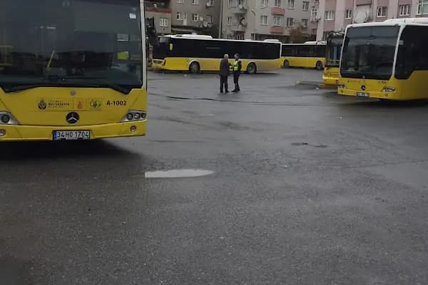 15 Temmuz Mahallesi Aile Sağlığı Merkezi - Otobüs Durağı - İstanbul Bağcılar