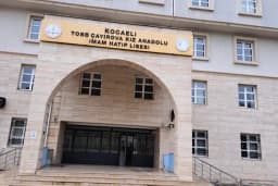 Çayırova Kız Anadolu İmam Hatip Lisesi