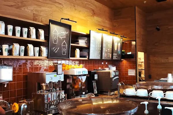 Starbucks - Kahve dükkanı - Balıkesir Altıeylül