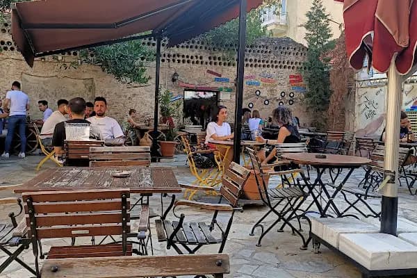 Yeni Eski Cafe Bar - Kafe - Aydın Köşk