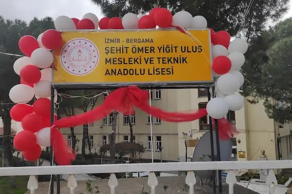 Şehit Ömer Yiğit Ulus Mesleki ve Teknik Anadolu Lisesi - Okul - İzmir Karşıyaka