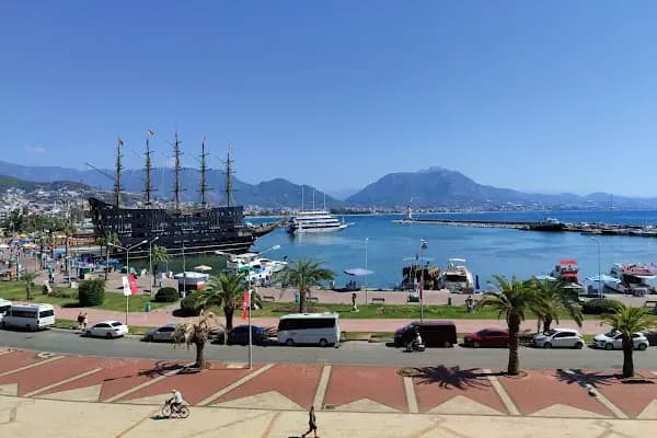 İskele - Gece kulübü - Antalya Finike
