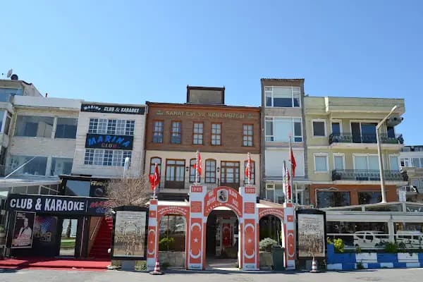 T.C Bakırköy Belediyesi Sanat Evi ve Kent Müzesi - Sanat müzesi - İstanbul Fatih