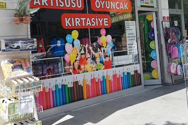 Özyüce Partisüsü Oyuncak Kirtasiye - Parti Malzemeleri Mağazası - İstanbul Arnavutköy