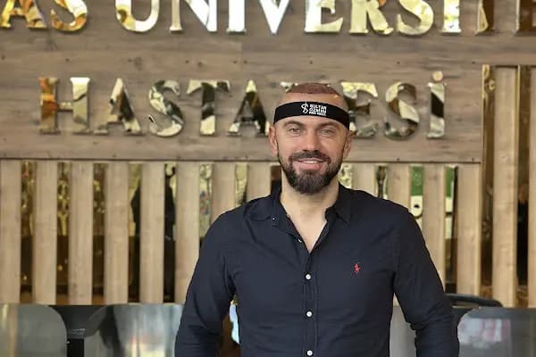 SULTAN ÖZMEN HAIR CLINIC - Saç Transplantasyonu Kliniği - İstanbul Pendik