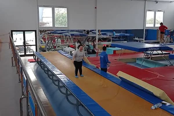 Bornova Kapalı Spor Salonu - Spor salonu - İzmir Bornova